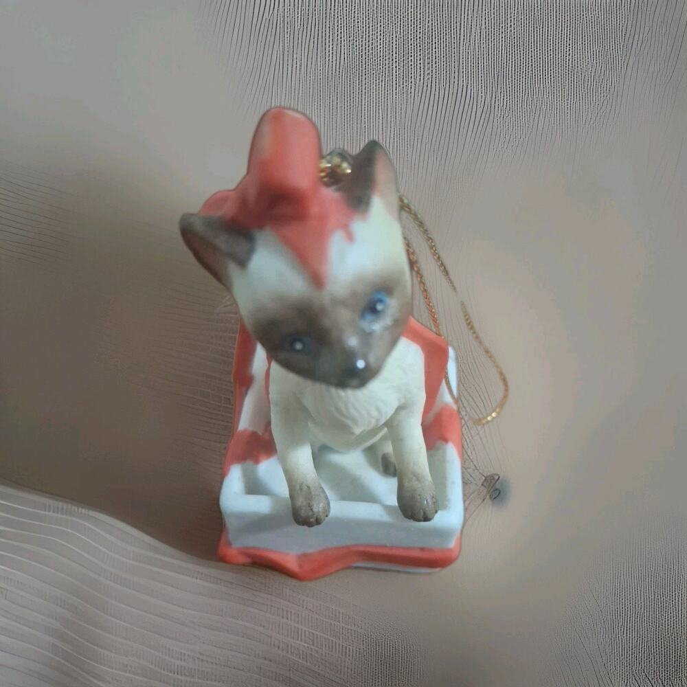 Bow Brummel by Irene Spencer Siamese Cat Ornament Christmas Roman 1989